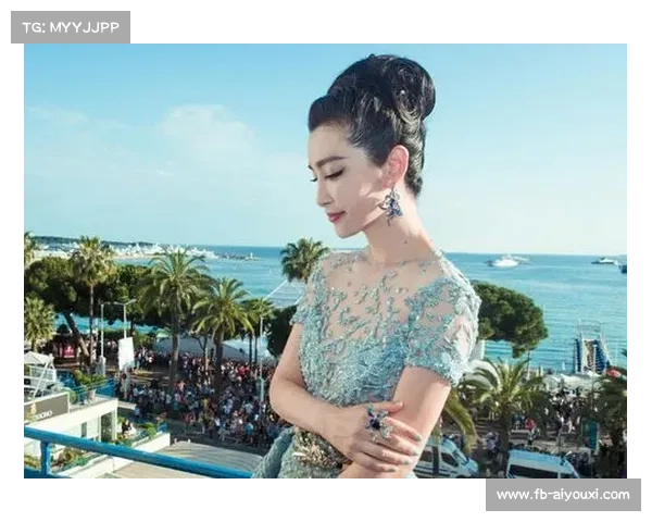 红毯仪式众星云集，选手冰雪主题服饰亮相彰显个性