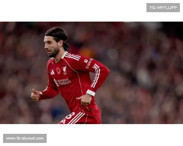 索博斯洛伊点球绝杀后掩面落泪，欧冠压力下释放情绪